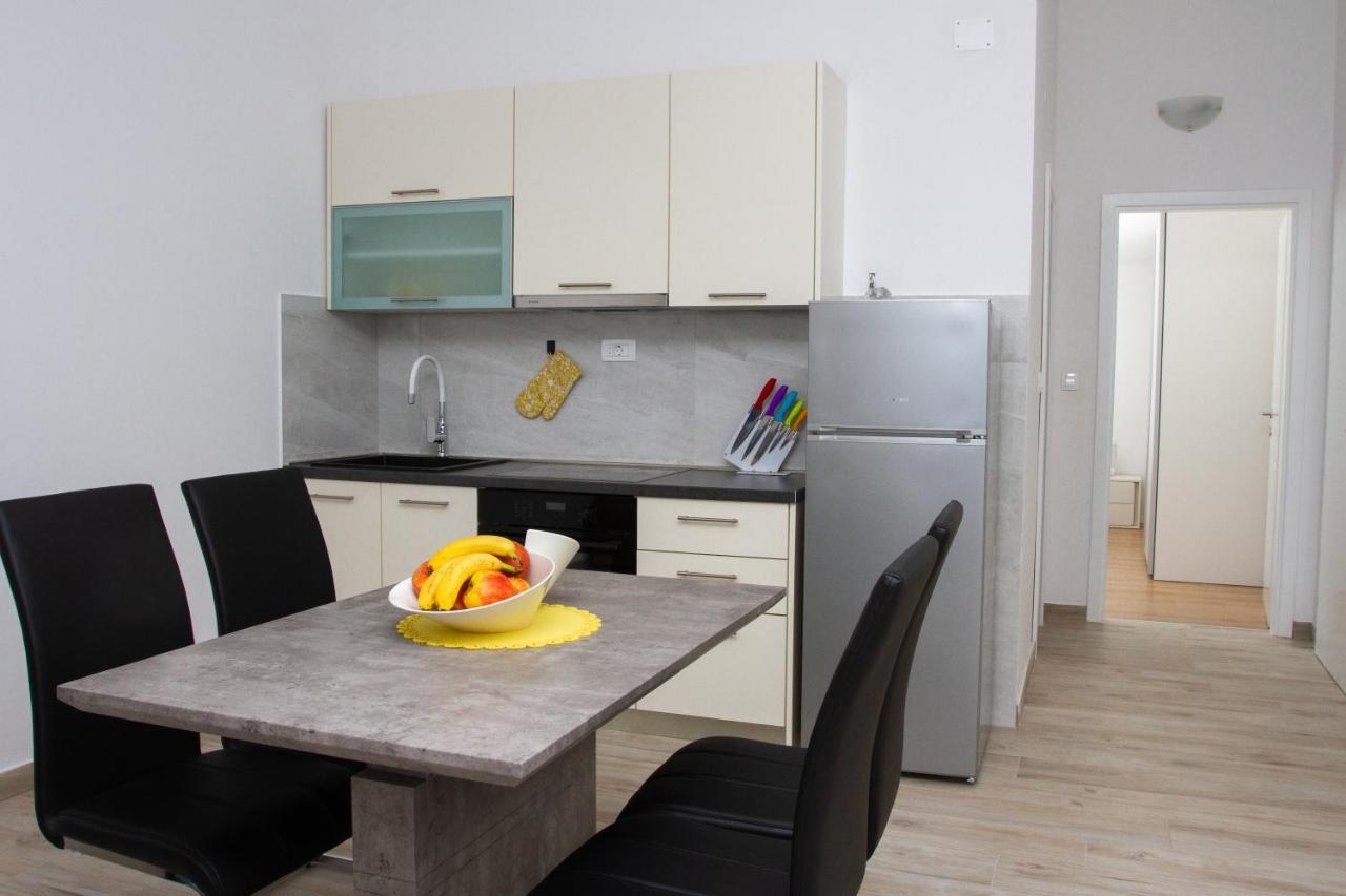 Unforgettable Sea View Apartments Bakota Podstrana Luaran gambar