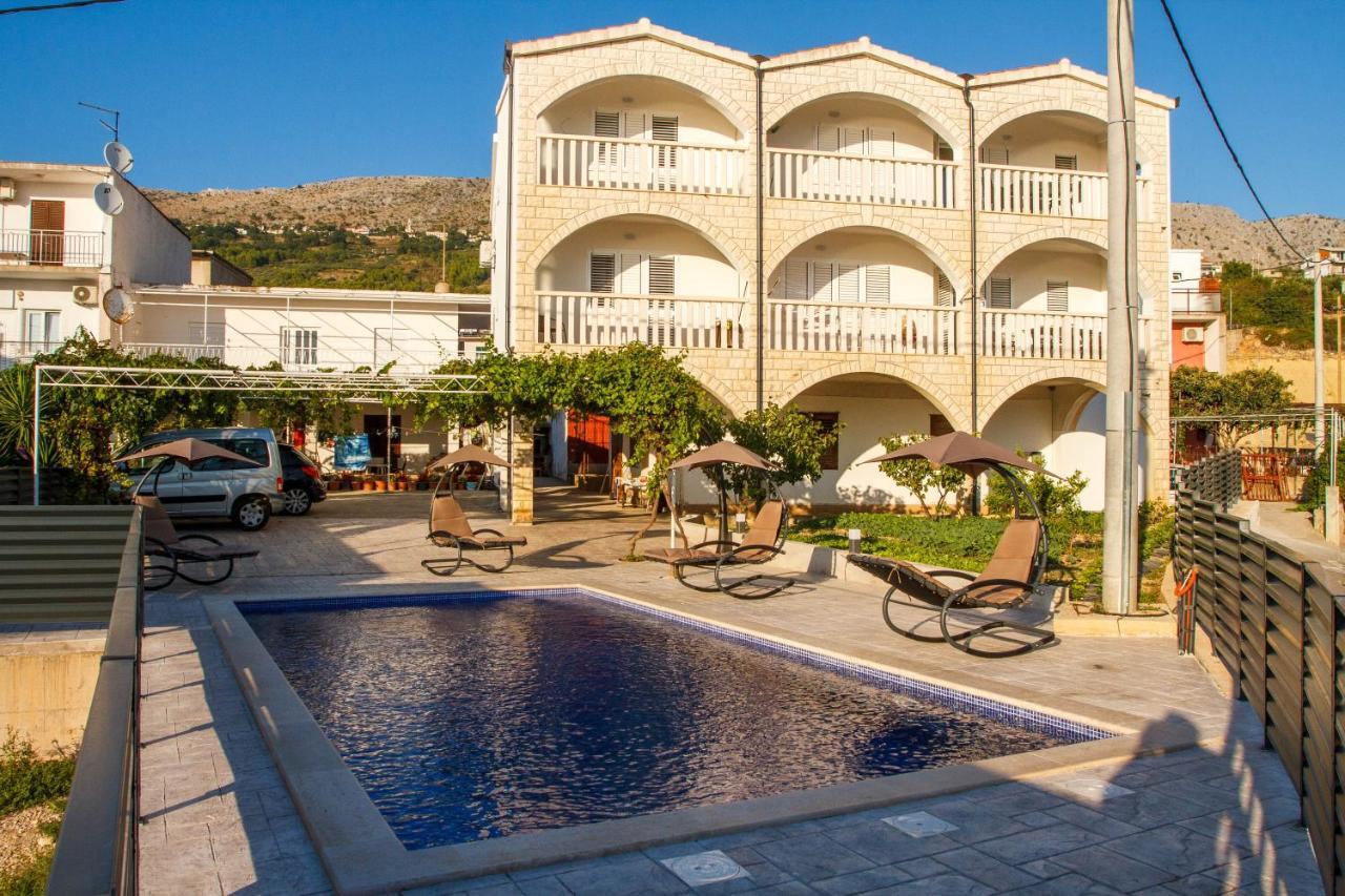 Unforgettable Sea View Apartments Bakota Podstrana Luaran gambar