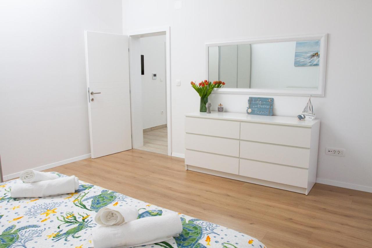Unforgettable Sea View Apartments Bakota Podstrana Luaran gambar